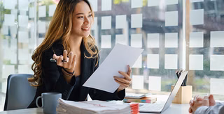 During a job interview, HR managers look for a good new employee. Manager have positive first impression of candidate